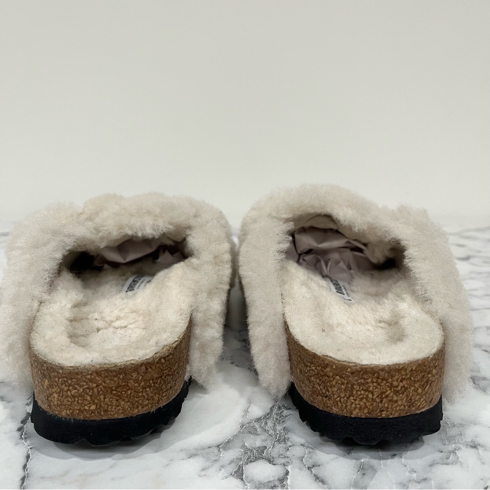 Birkenstock Boston Teddy Clogs Big Buckle Gold Cream Shearling Woman’s Size 5 - Picture 12 of 15
